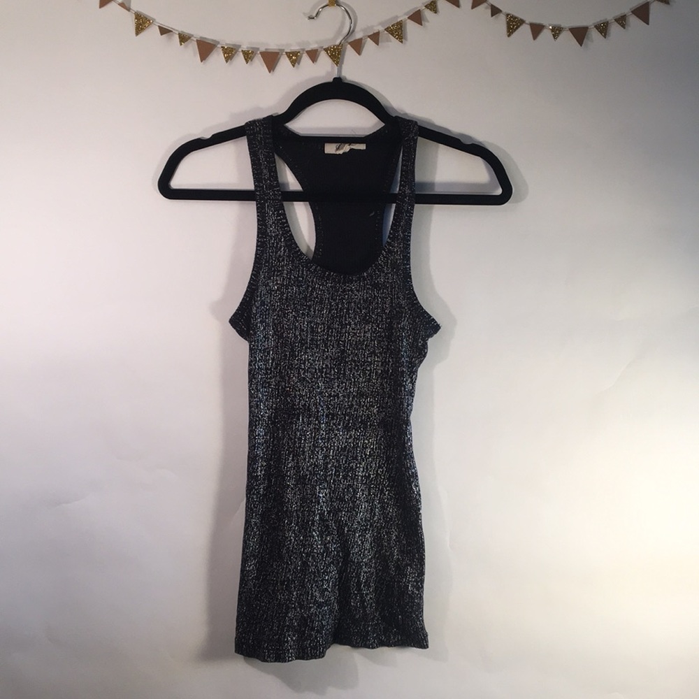 Shinny black tank top!